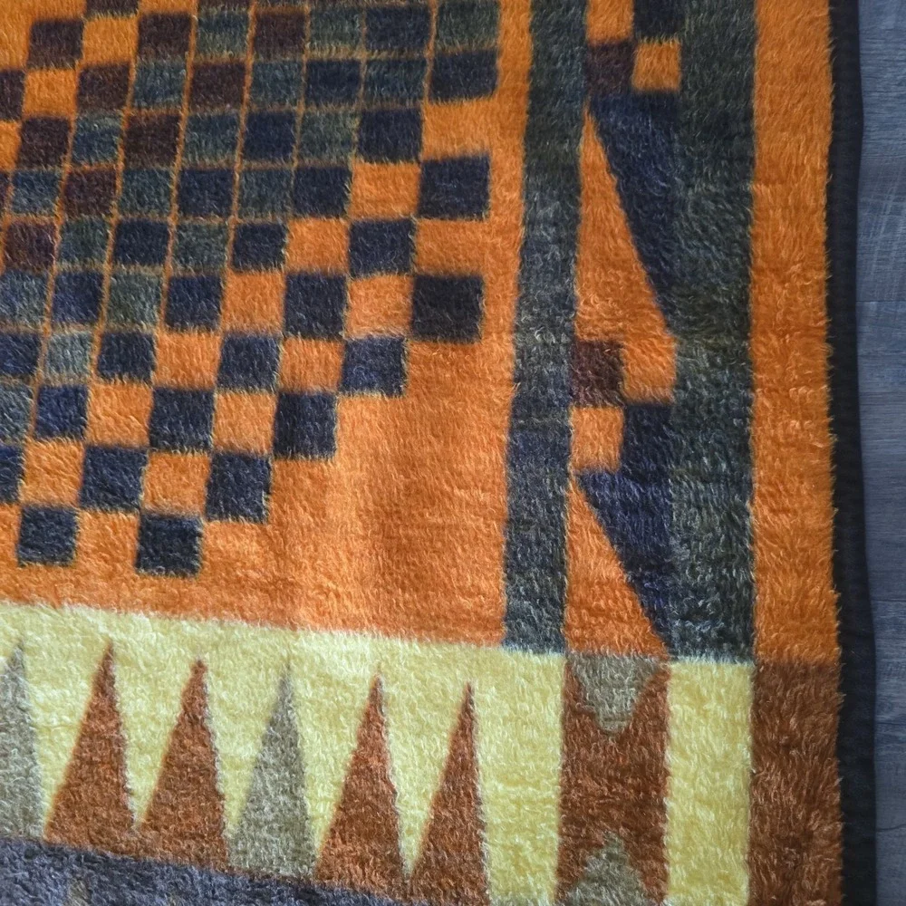 Bierderlack Vtg Aztec Plush Acrylic‎ Blanket Reversible Throw Orange Brown Retro